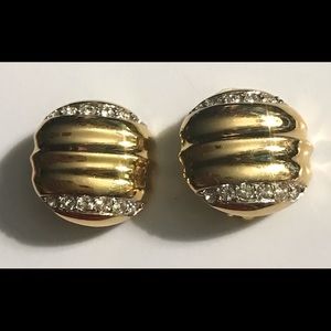 Vintage COUTURE Designer NINA RICCI Gold w/Swarovski Crystals Clip Earrings